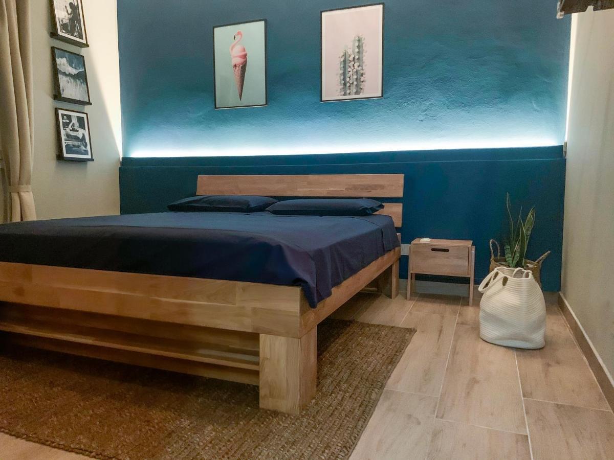 Apartment Charme And Relax With Garden And Swimming Pool Десенцано дел Гарда Екстериор снимка